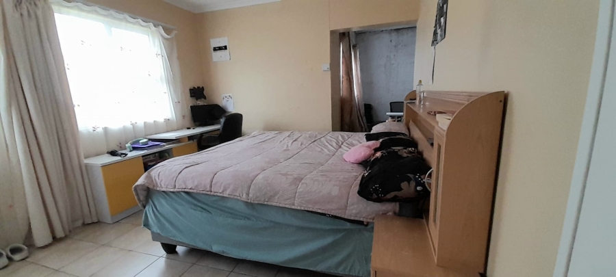 5 Bedroom Property for Sale in Onverwacht Western Cape